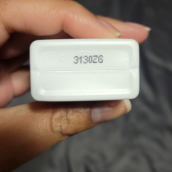 Drunk Elephant B-Goldi Bright Drops - Picture 4 of 5